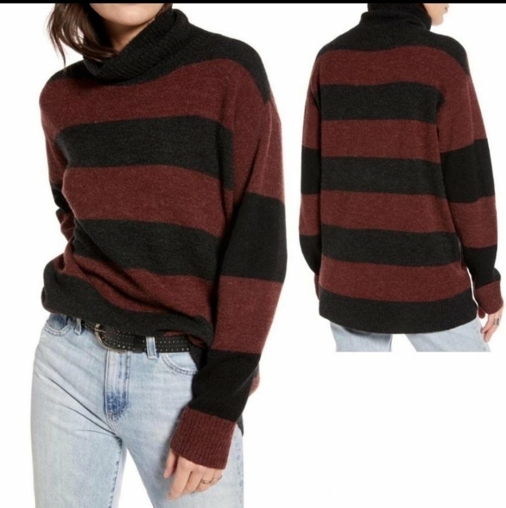 NEW Treasure & Bond Wide Striped Turtleneck Sweate
